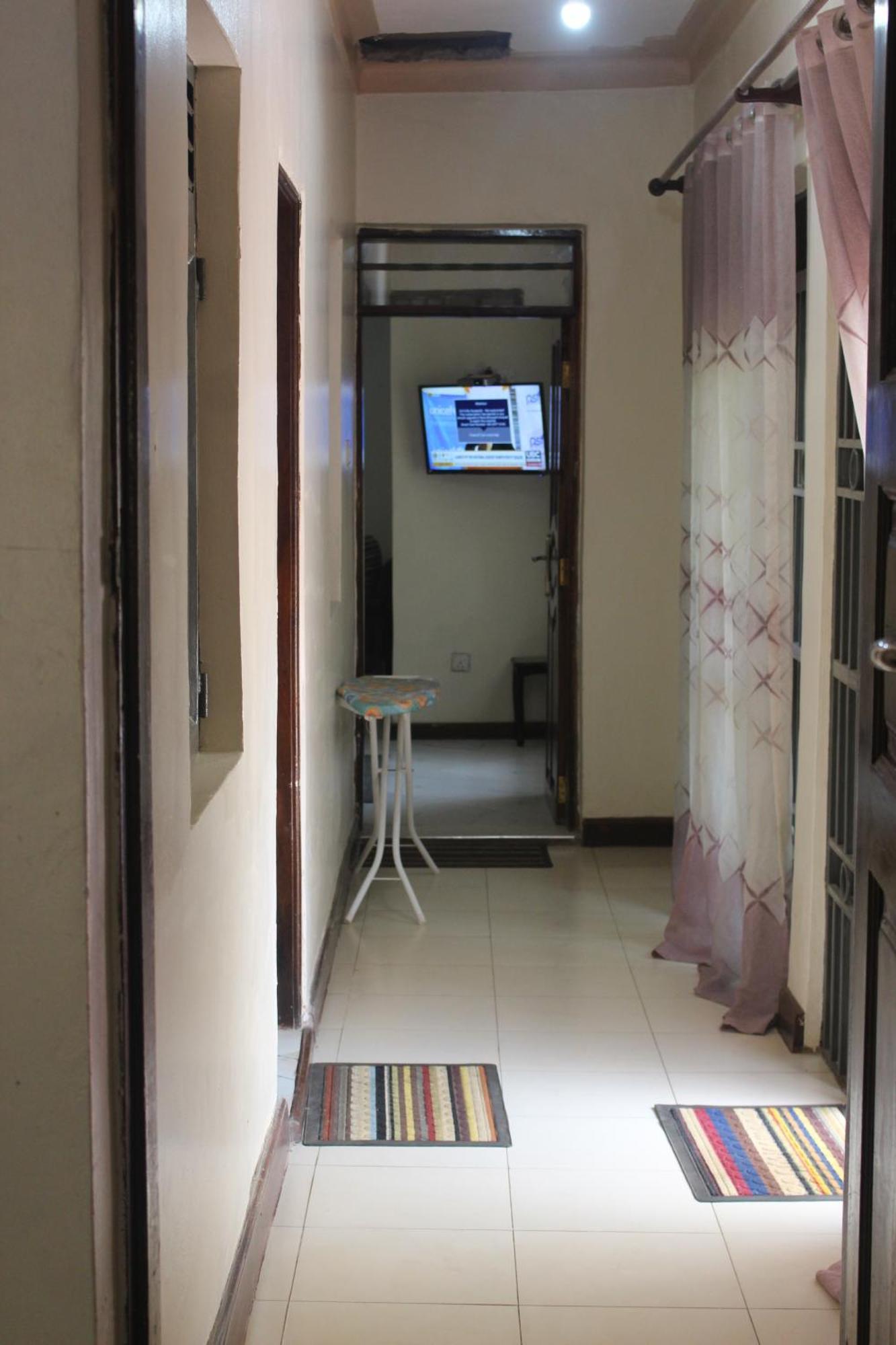 Montane Safaris Hotel Fort Portal المظهر الخارجي الصورة