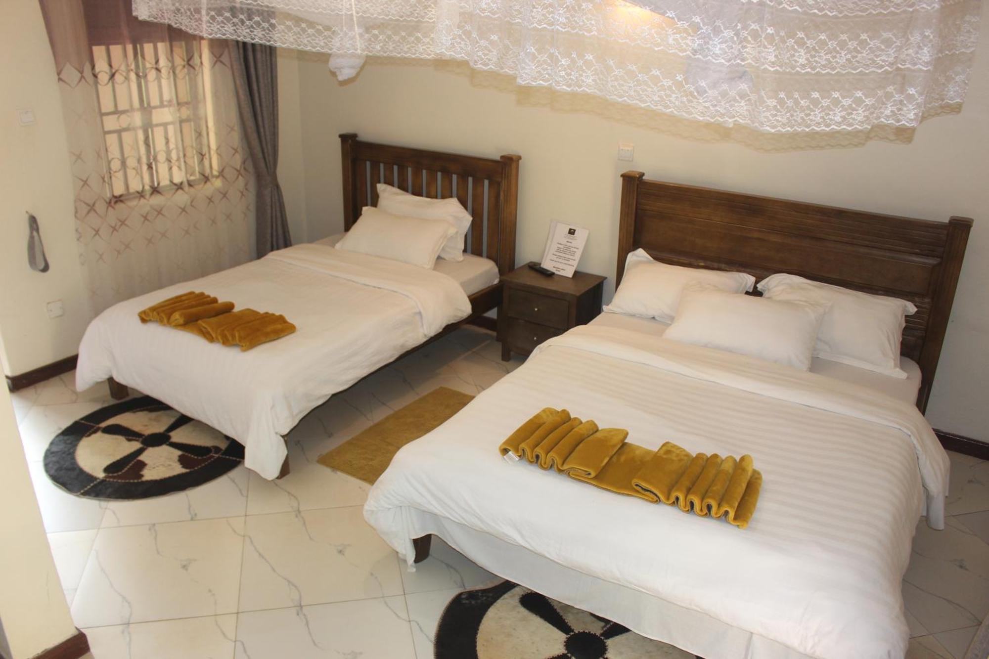 Montane Safaris Hotel Fort Portal المظهر الخارجي الصورة