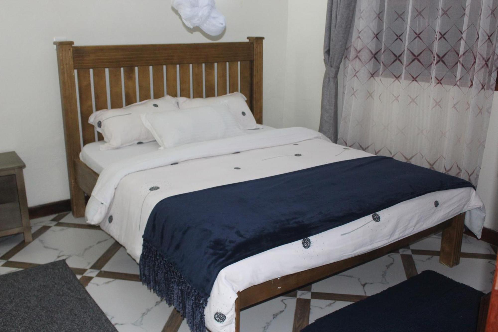 Montane Safaris Hotel Fort Portal المظهر الخارجي الصورة